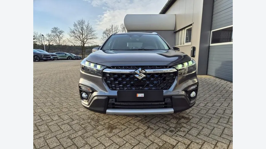 SUZUKI S-Cross -
