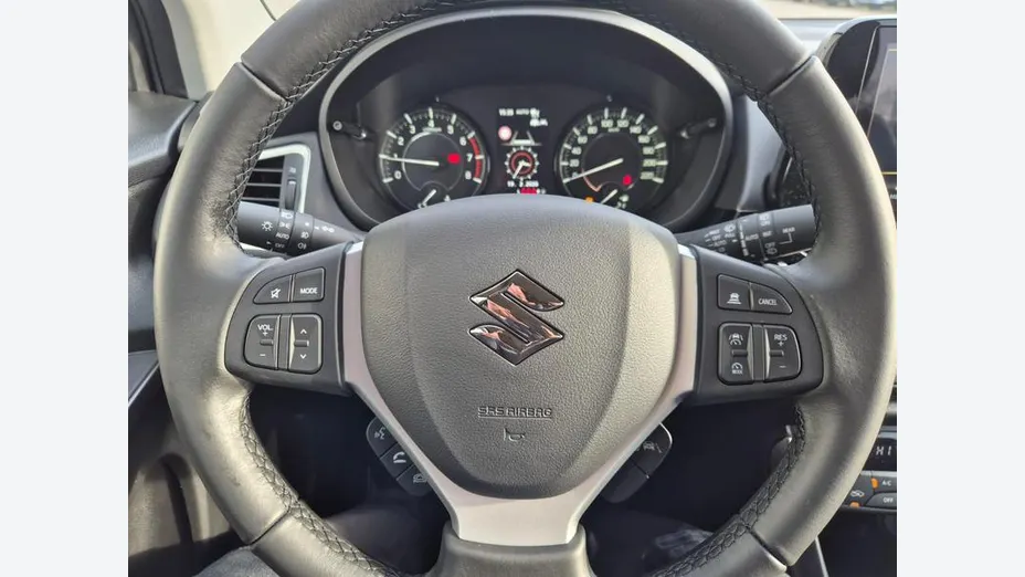 SUZUKI S-Cross -