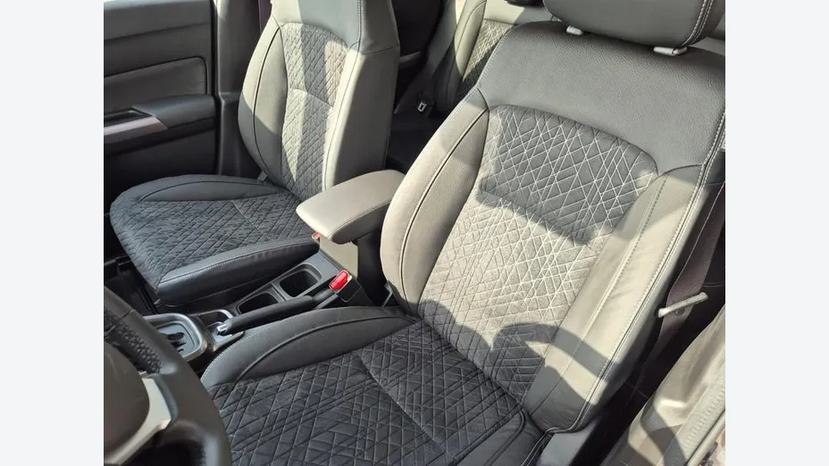 SUZUKI Vitara -