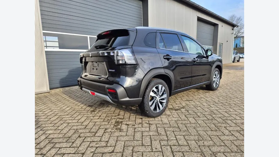SUZUKI S-Cross -