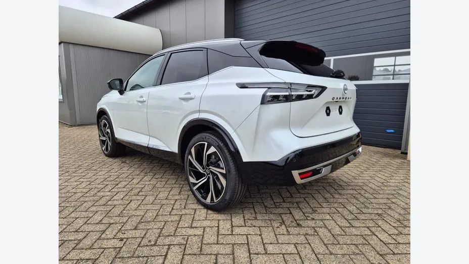 NISSAN Qashqai -