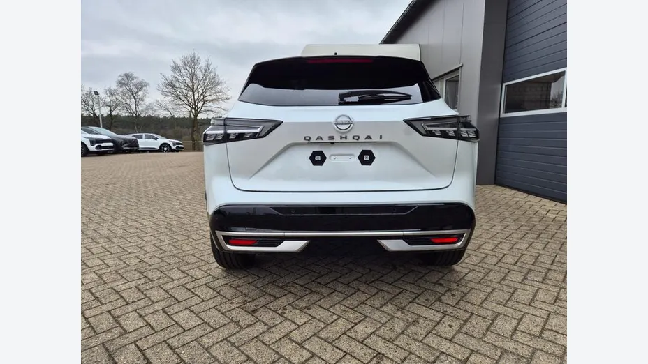 NISSAN Qashqai -