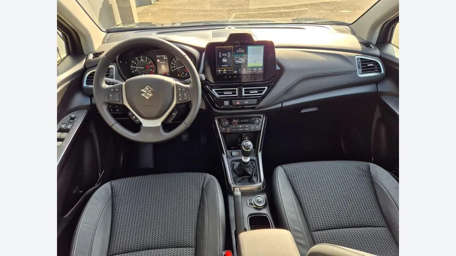SUZUKI S-Cross -
