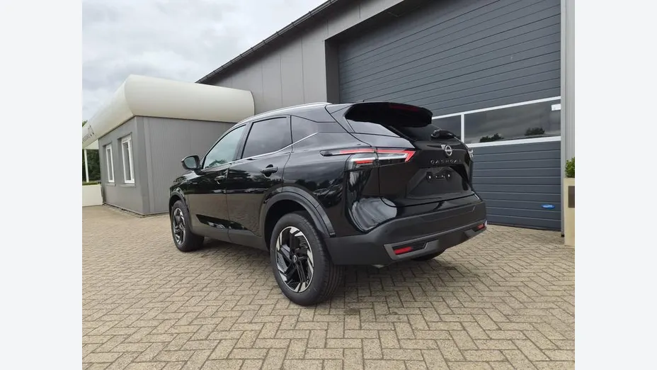 NISSAN Qashqai -