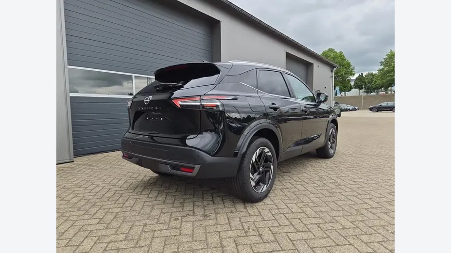 NISSAN Qashqai -