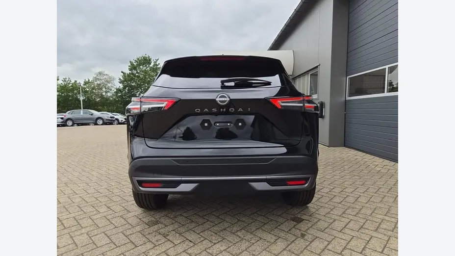 NISSAN Qashqai -