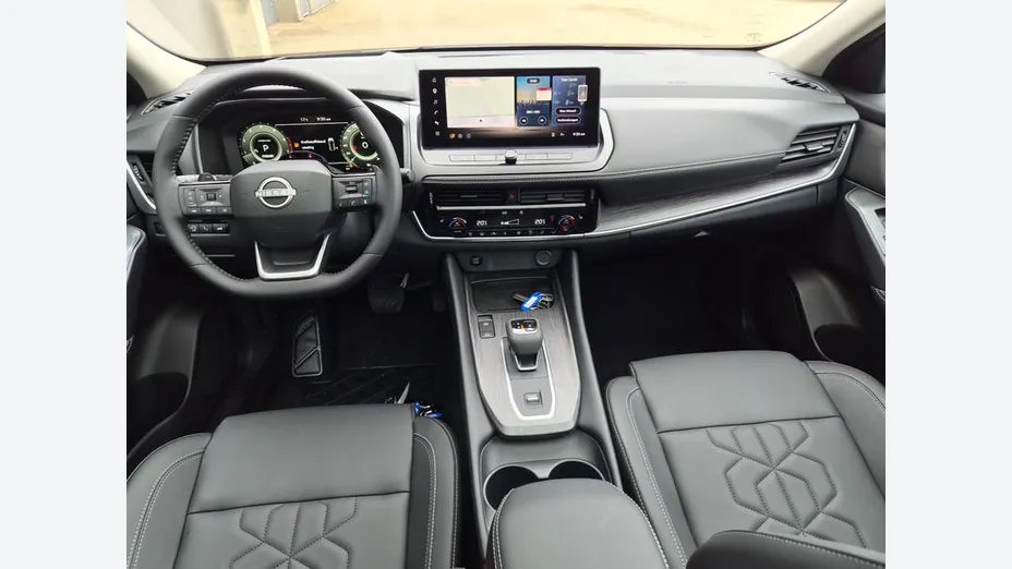 NISSAN Qashqai -