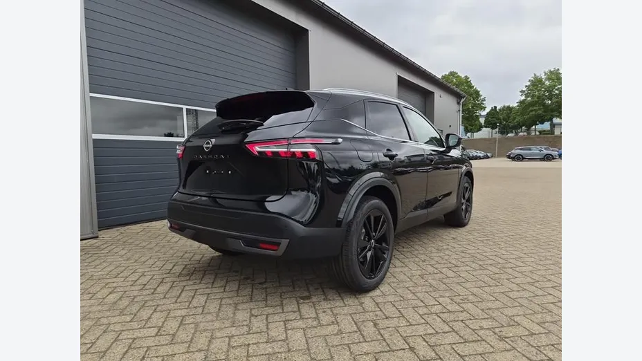 NISSAN Qashqai -