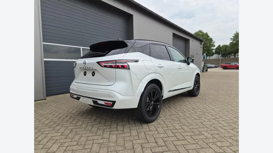 NISSAN Qashqai -