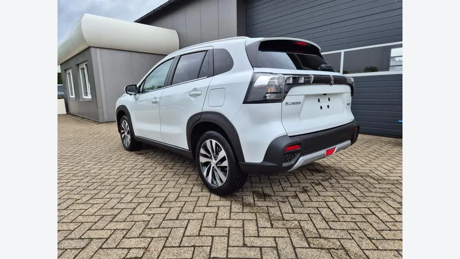 SUZUKI S-Cross -
