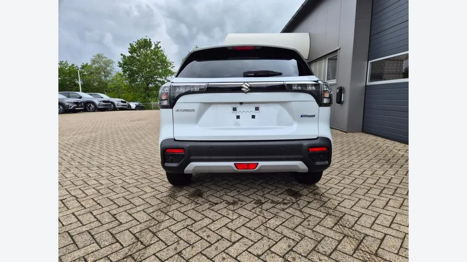 SUZUKI S-Cross -
