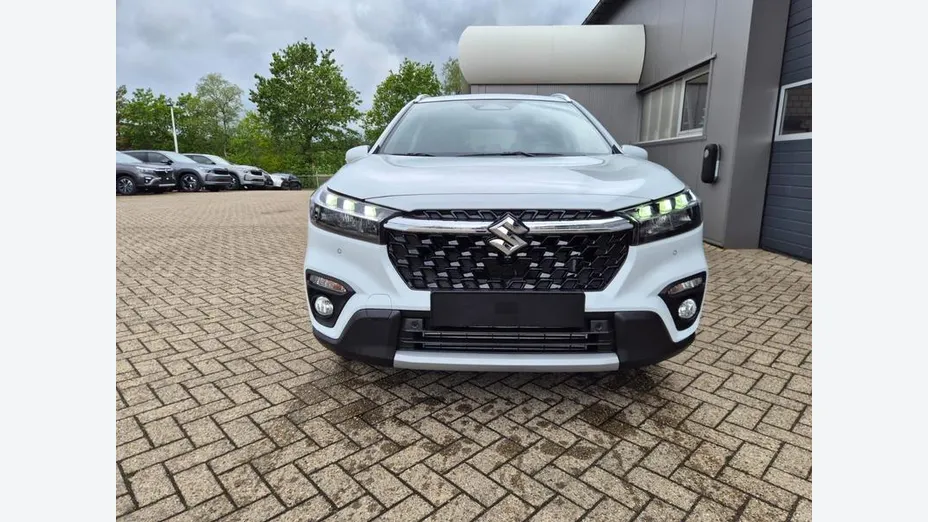 SUZUKI S-Cross -