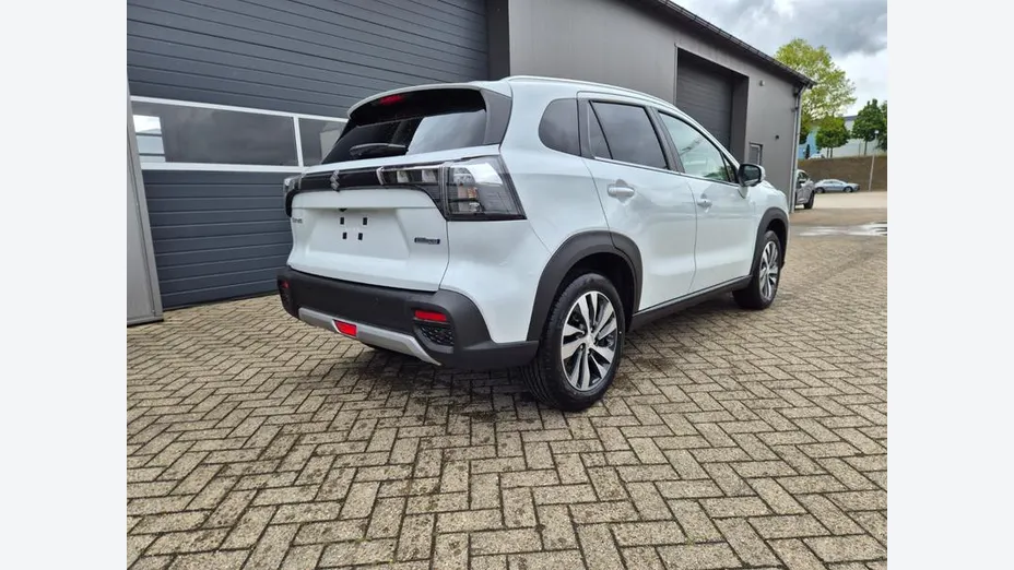 SUZUKI S-Cross -