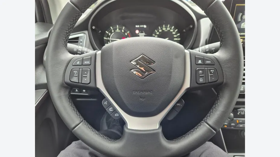SUZUKI S-Cross -