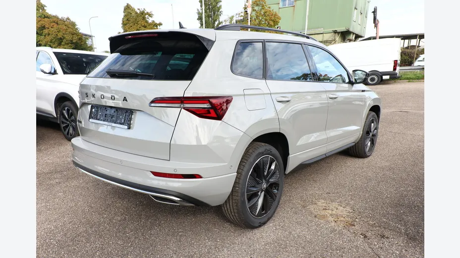SKODA Karoq -