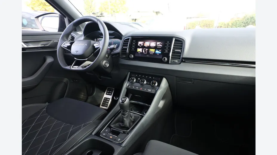 SKODA Karoq -