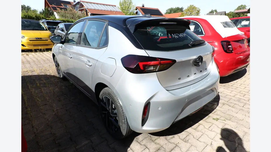 OPEL Corsa -