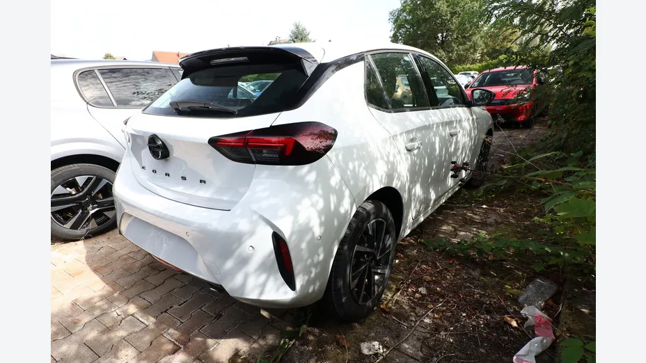 OPEL Corsa -