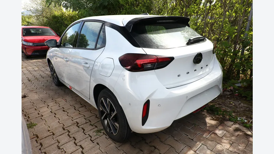 OPEL Corsa -