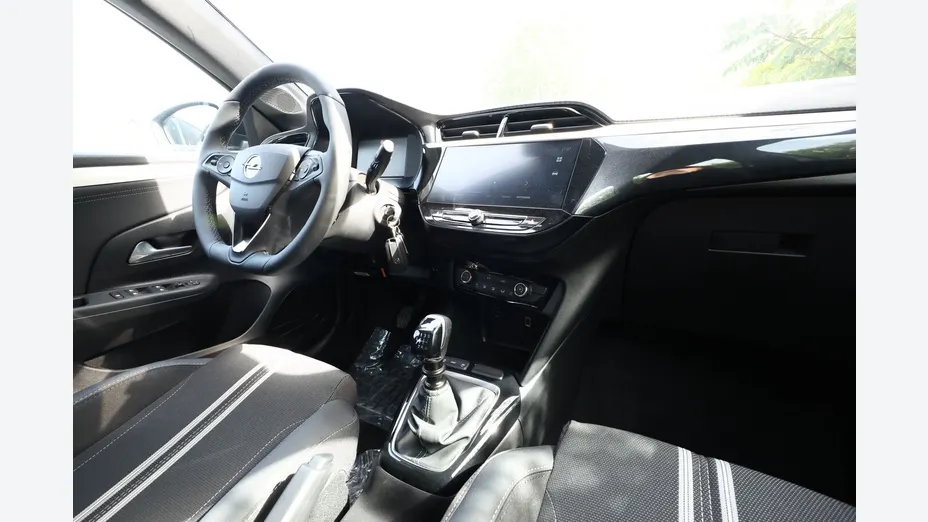OPEL Corsa -