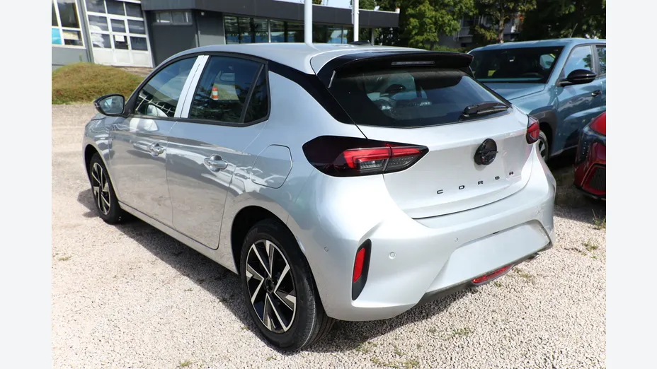 OPEL Corsa -