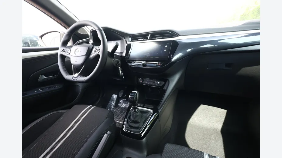 OPEL Corsa -