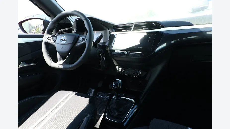 OPEL Corsa -