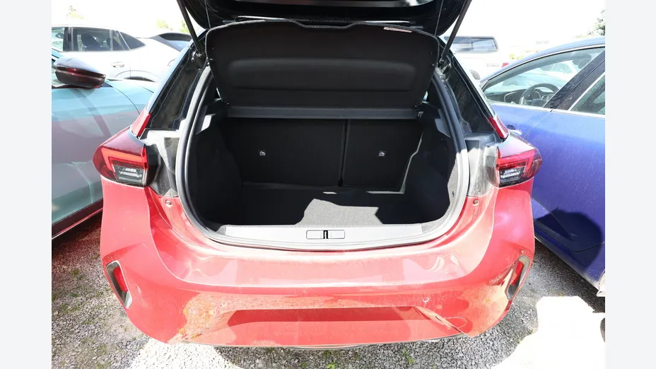 OPEL Corsa -