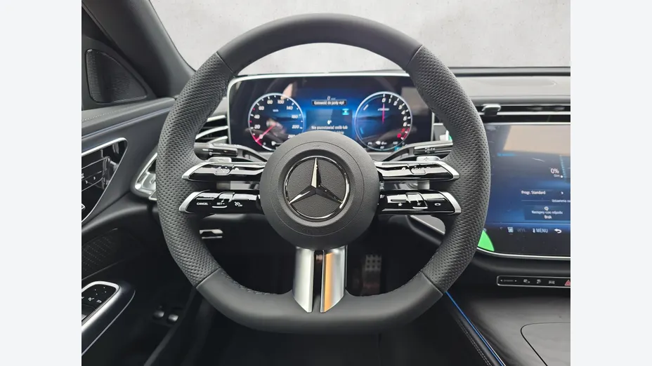 MERCEDES-BENZ E Klasa E 300 e PHEV 4-Matic AMG 9G-Tronic Nowy