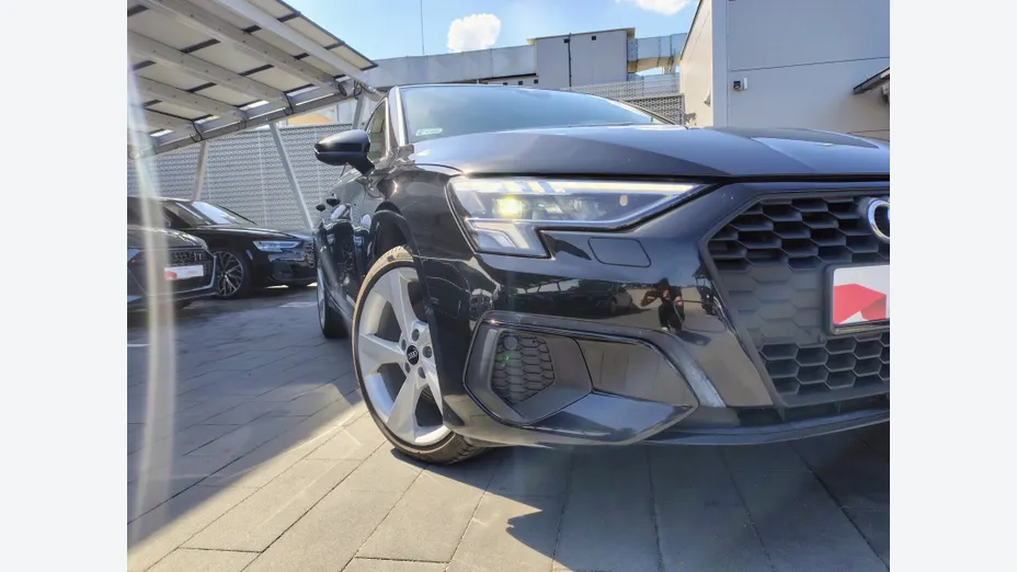 AUDI A3 Limousine -