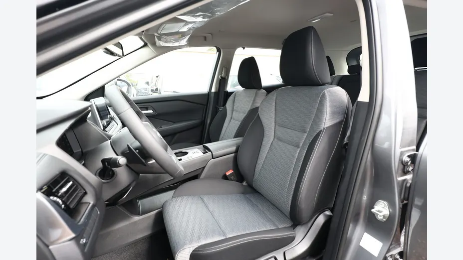 NISSAN X-Trail -