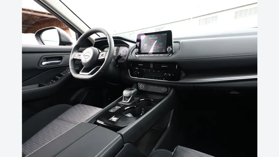 NISSAN X-Trail -
