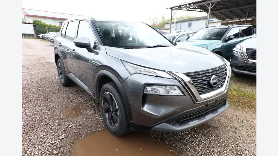 NISSAN X-Trail -