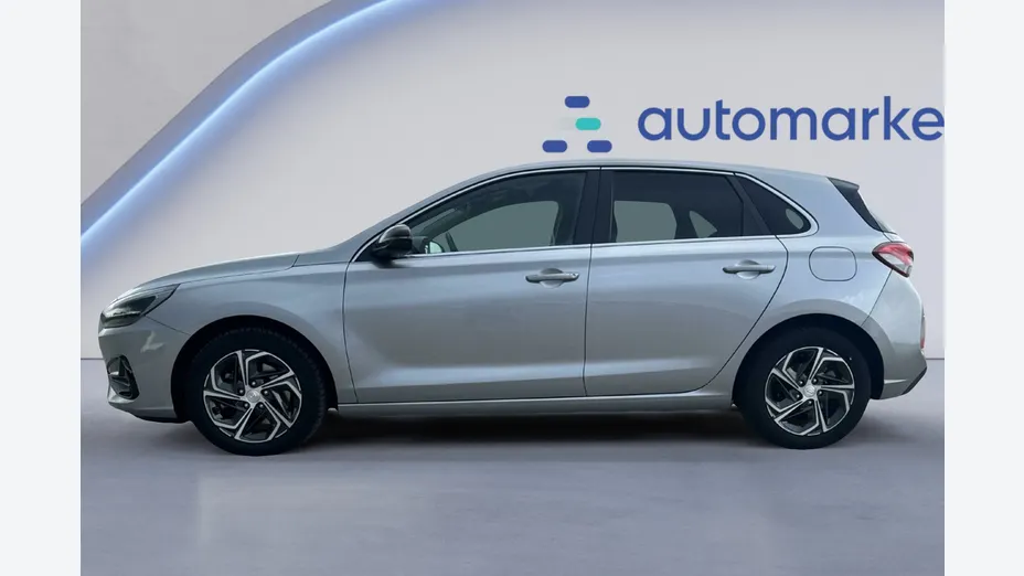 HYUNDAI i30 i30 1.0 T-GDI Smart