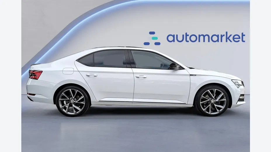 SKODA Superb Superb 2.0 TDI SCR Sportline DSG