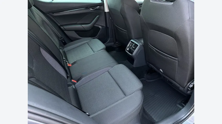 SKODA Octavia Octavia 1.5 TSI e-Tec Ambition DSG