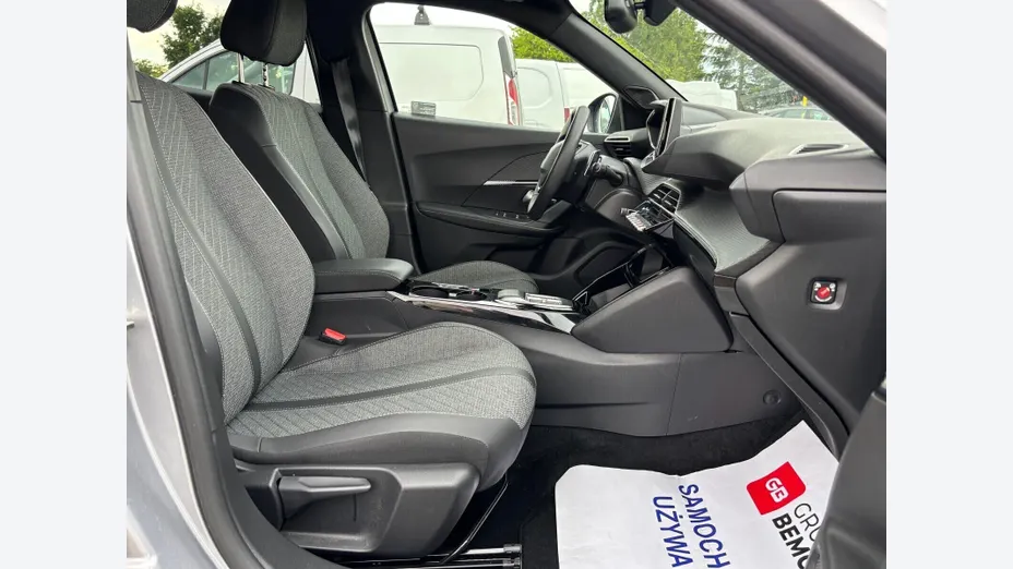PEUGEOT 2008 2008 PureTech 130 Allure S&S EAT8