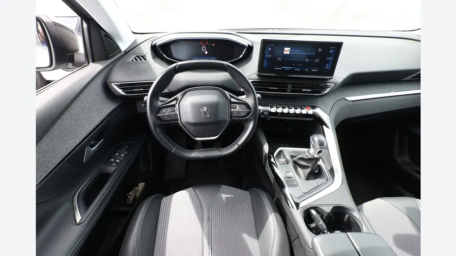 PEUGEOT 3008 -