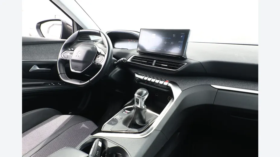 PEUGEOT 3008 -
