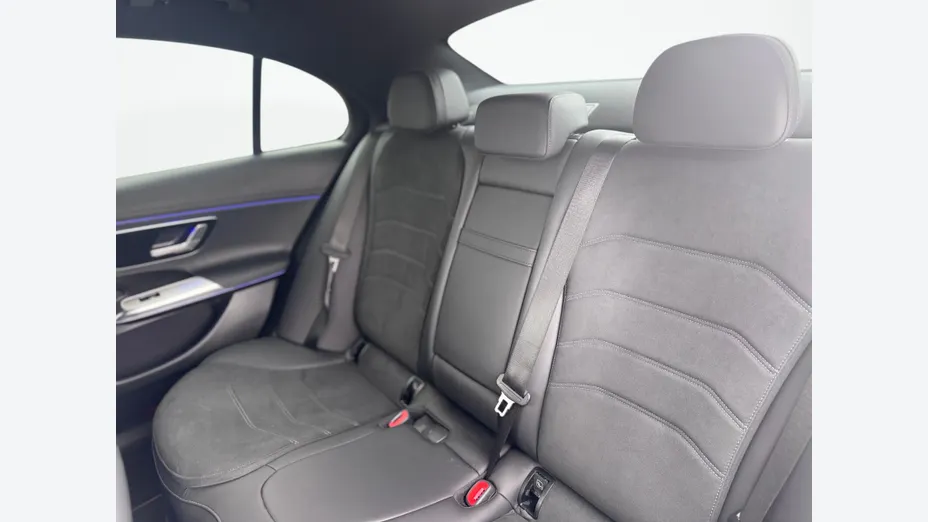 MERCEDES-BENZ E Klasa E 220 d mHEV 4-Matic AMG 9G-Tronic