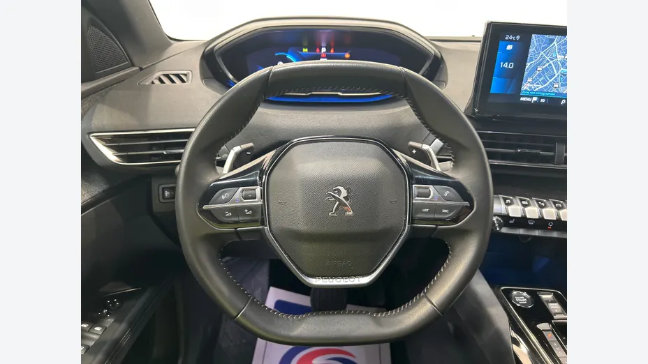 PEUGEOT 3008 -