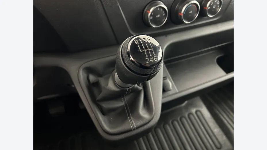 RENAULT Master -