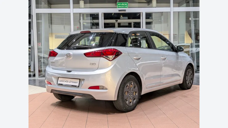 HYUNDAI i20 i20 1.2 BlueDrive Classic +