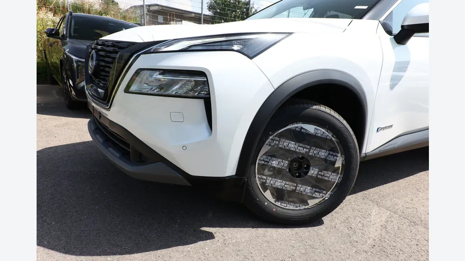 NISSAN X-Trail -