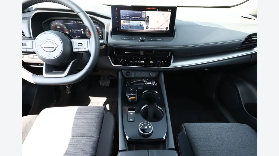 NISSAN X-Trail -
