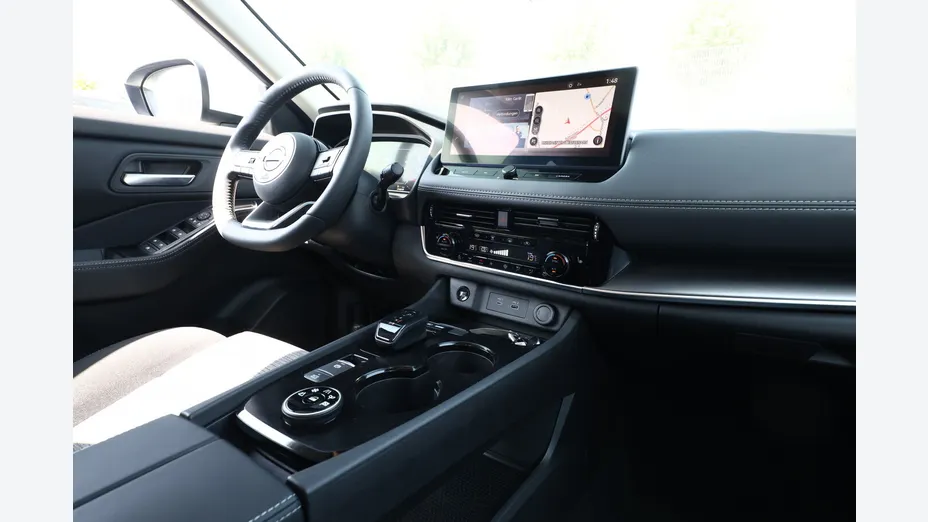 NISSAN X-Trail -