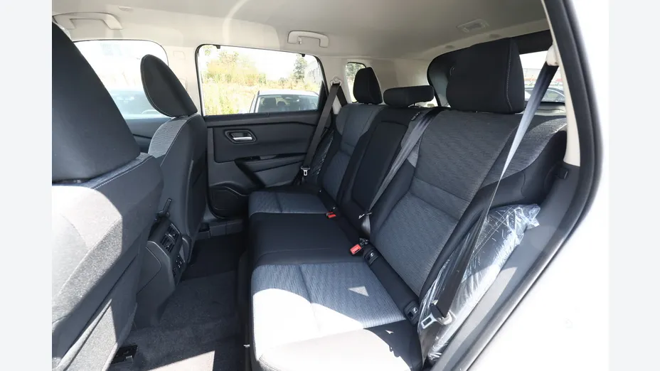 NISSAN X-Trail -