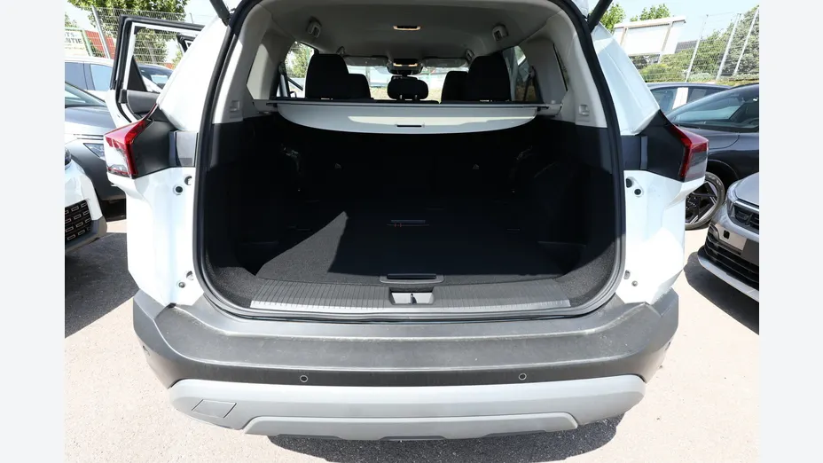 NISSAN X-Trail -