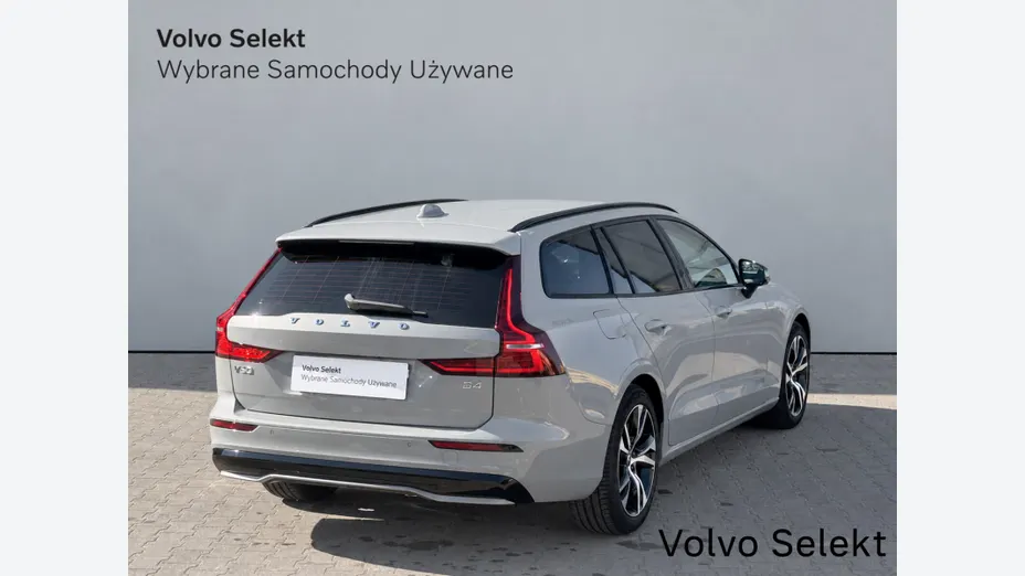 VOLVO V60 V60 B4 B Plus Dark aut