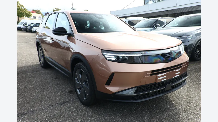 OPEL Grandland X -
